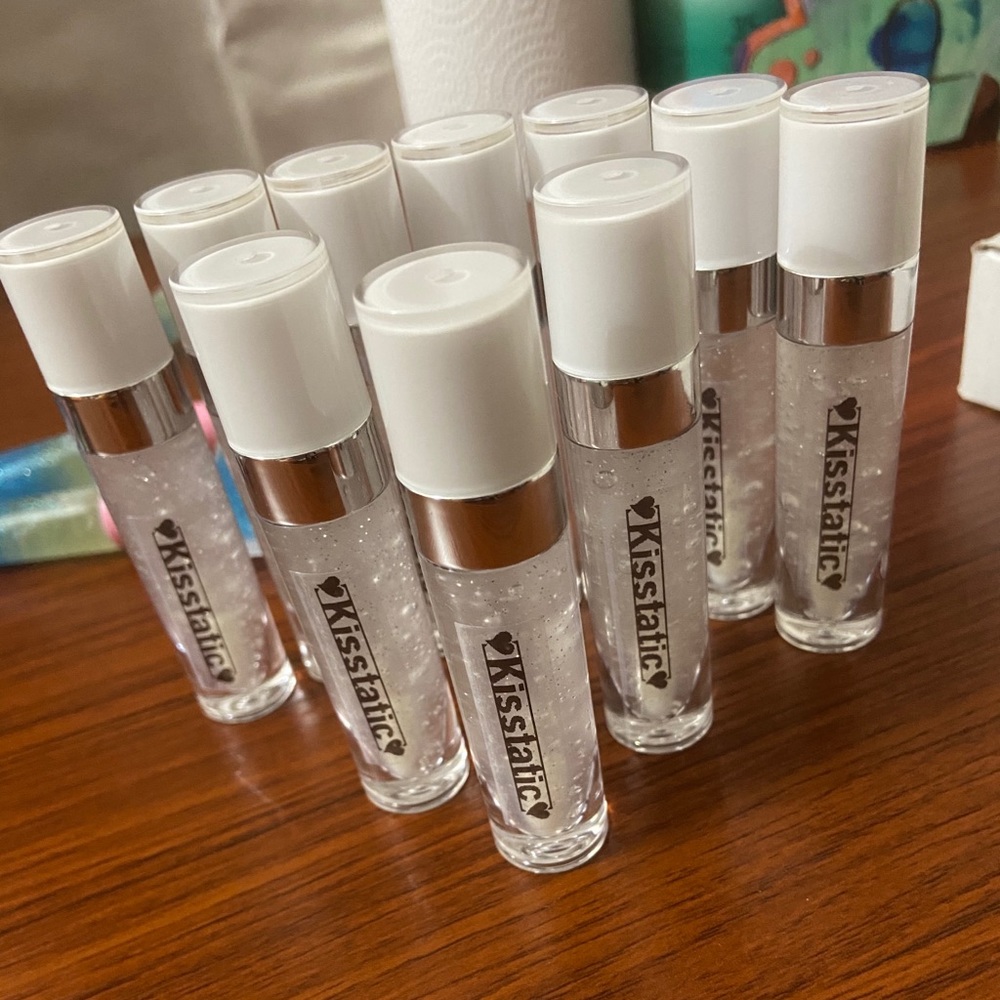 Lip gloss - Picture 2 of 6